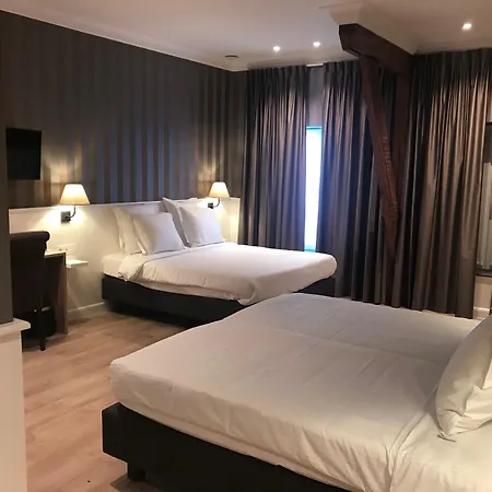 Golden Tree Otel