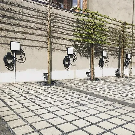 ゴールデン ツリー ホテル 3*
